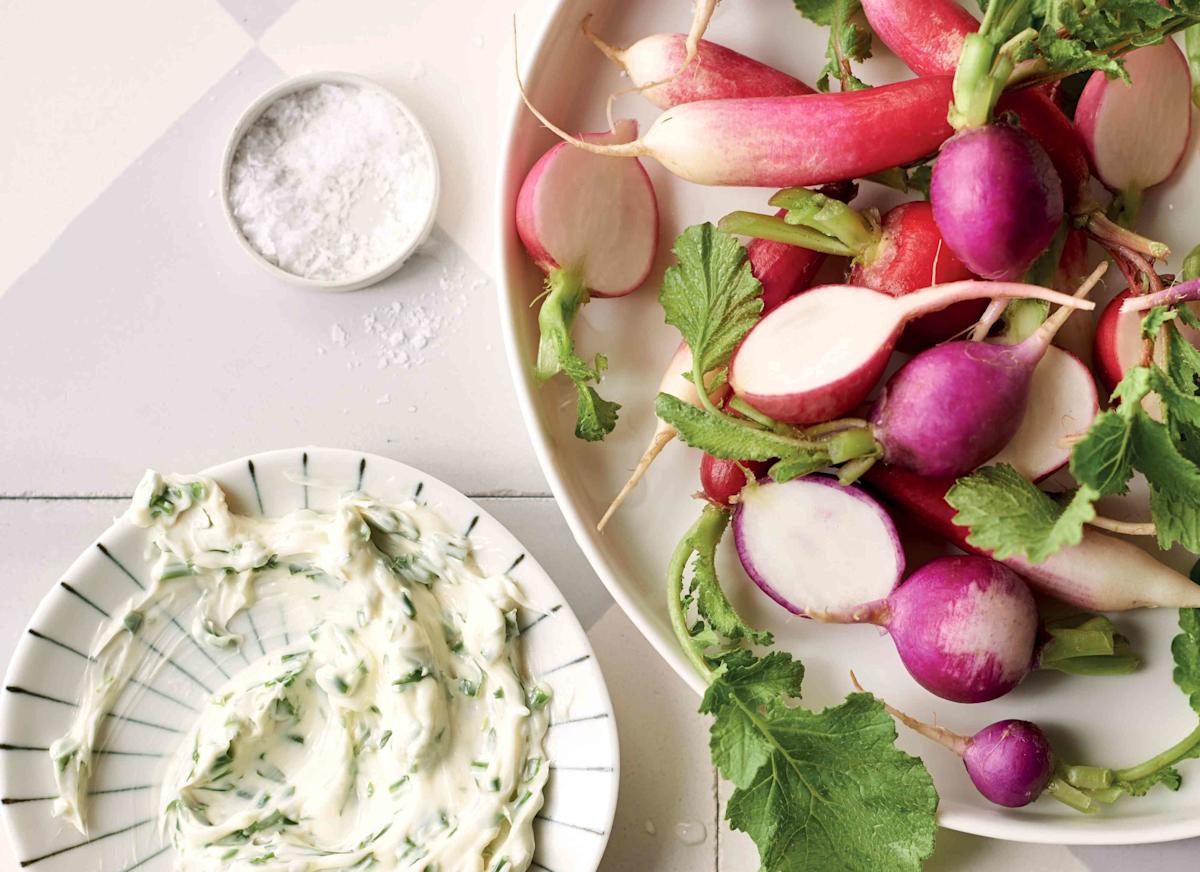 Raw vs. Cooked Radishes: Taming the Peppery Bite for New Flavors